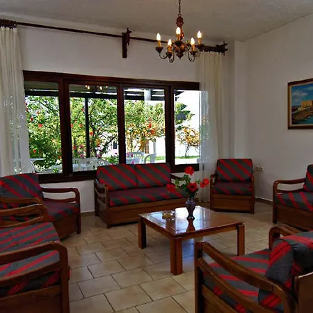 Apartahotel Panorama-seaview Studios&apartments Hersonissos (Crete)
