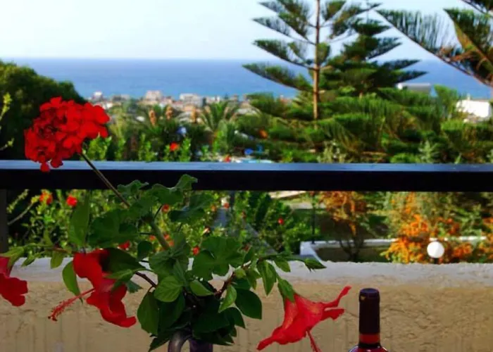 Lägenhetshotell Panorama-seaview & 3*