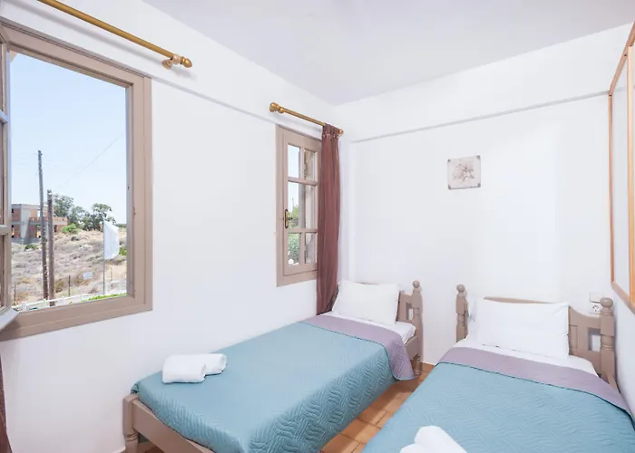 Panorama-seaview & 3*